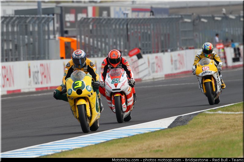 moto2_043_japon_motegi_2011