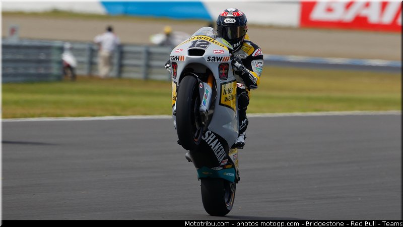 moto2_luthi_001_japon_motegi_2011