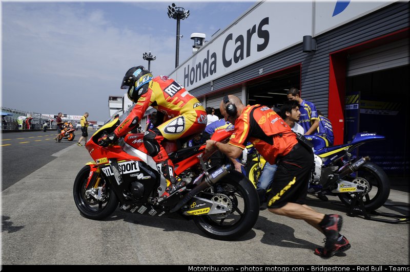 moto2_simeon_003_japon_motegi_2011