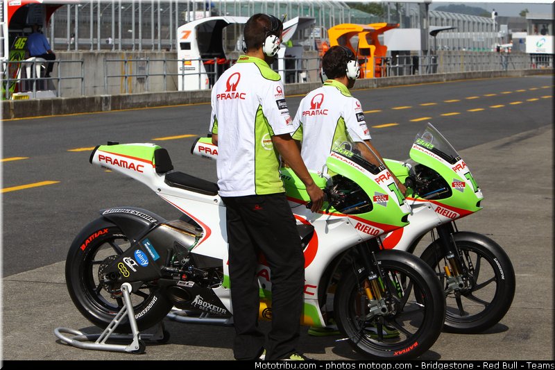 motogp_de_puniet_009_japon_motegi_2011