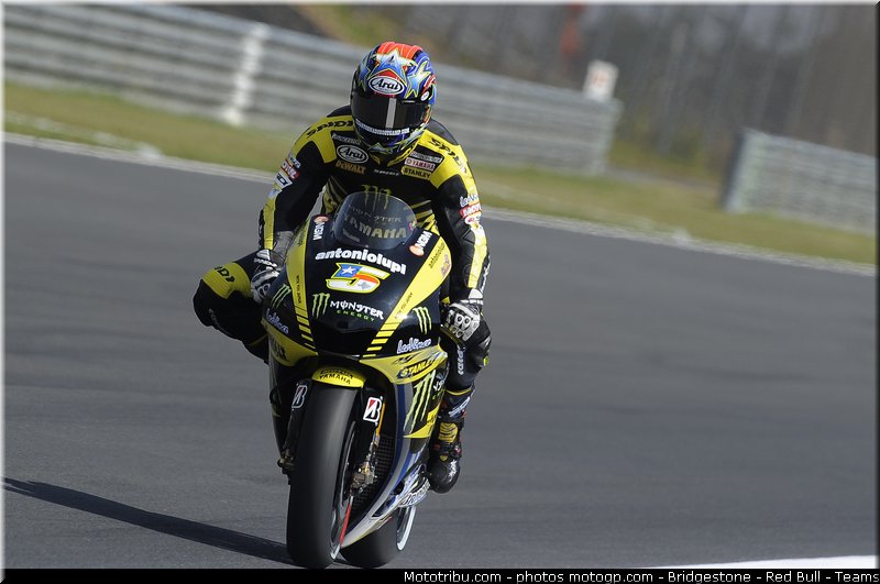 motogp_edwards_007_japon_motegi_2011