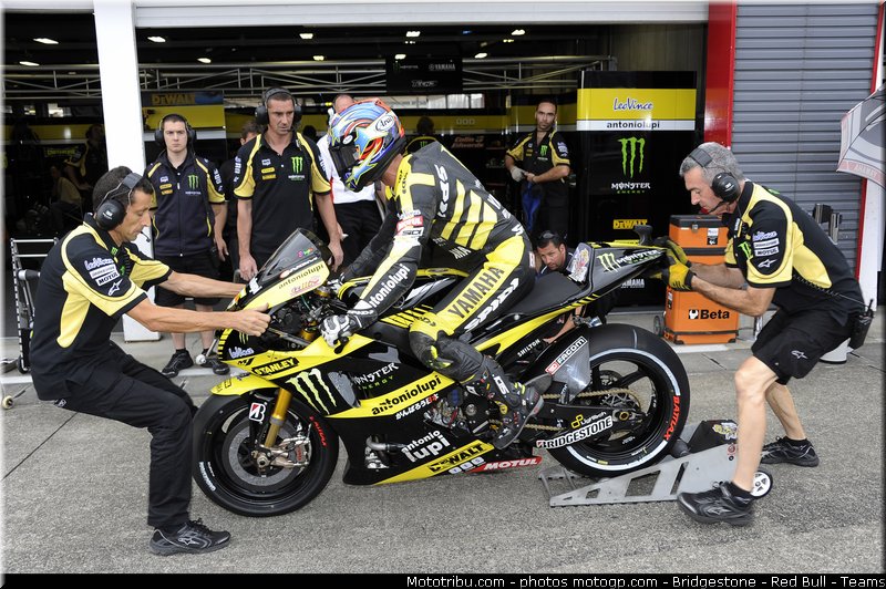 motogp_edwards_014_japon_motegi_2011