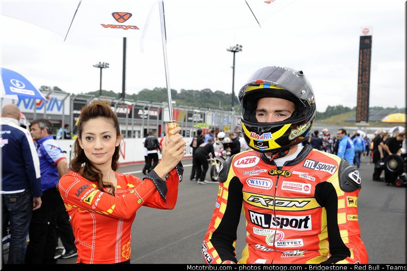 motogp_pitbabe_023_japon_motegi_2011
