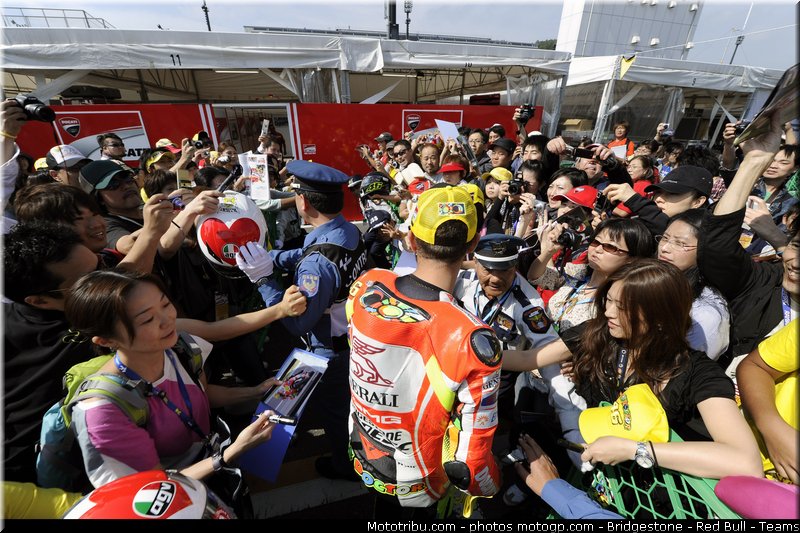 motogp_rossi_002_japon_motegi_2011
