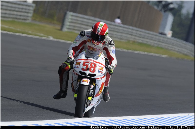 motogp_simoncelli_017_japon_motegi_2011