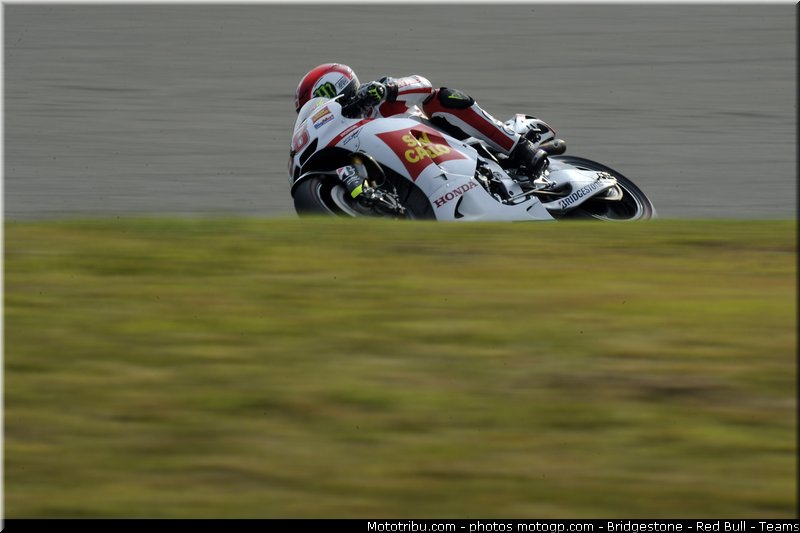 motogp_simoncelli_023_japon_motegi_2011