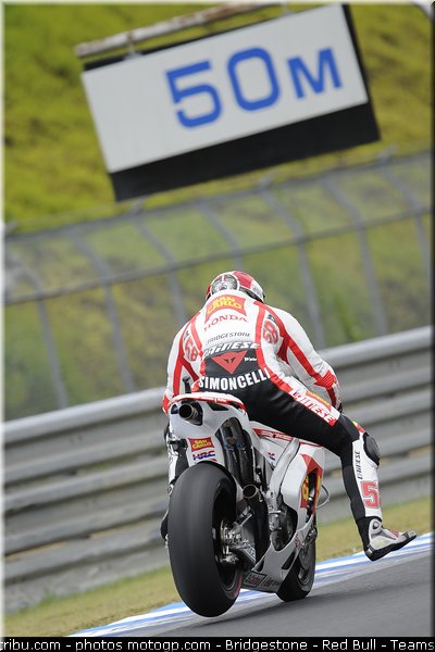 motogp_simoncelli_030_japon_motegi_2011