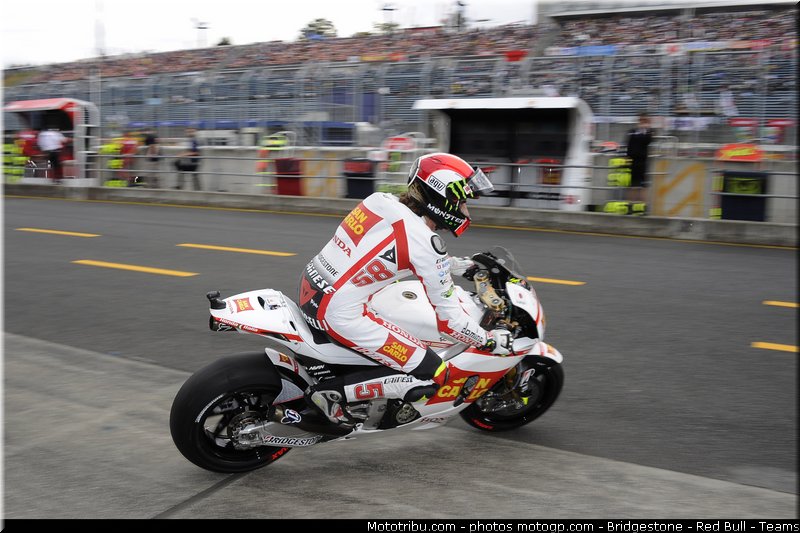 motogp_simoncelli_045_japon_motegi_2011