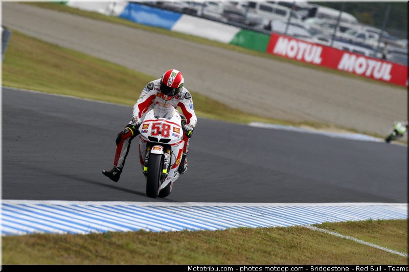 motogp_simoncelli_059_japon_motegi_2011