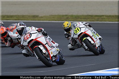 moto2_001_japon_motegi_2011.jpg