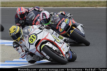 moto2_009_japon_motegi_2011.jpg