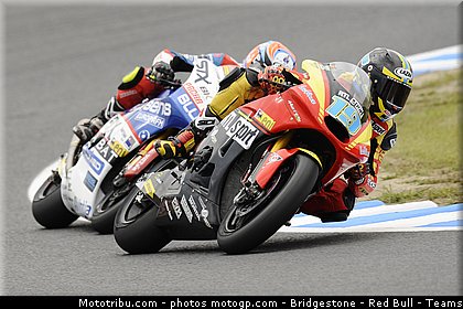 moto2_017_japon_motegi_2011.jpg