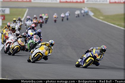 moto2_032_japon_motegi_2011.jpg