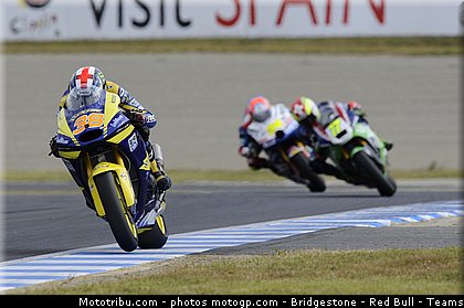 moto2_035_japon_motegi_2011.jpg