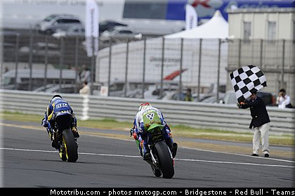 moto2_036_japon_motegi_2011.jpg