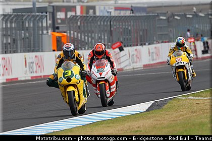 moto2_043_japon_motegi_2011.jpg