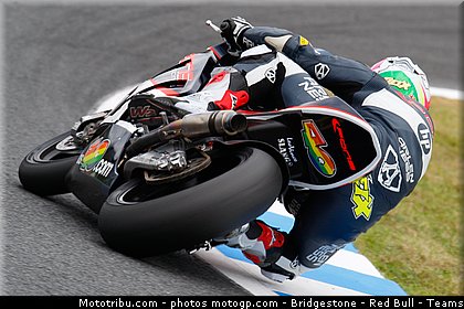 moto2_espargaro_a_008_japon_motegi_2011.jpg