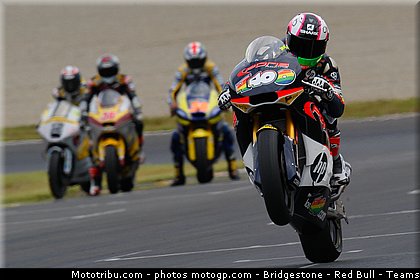 moto2_espargaro_a_011_japon_motegi_2011.jpg