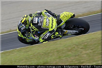 moto2_iannone_002_japon_motegi_2011.jpg