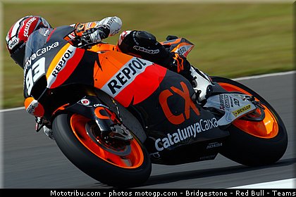 moto2_marquez_025_japon_motegi_2011.jpg