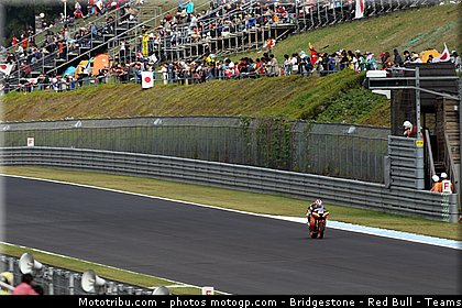 moto2_marquez_027_japon_motegi_2011.jpg