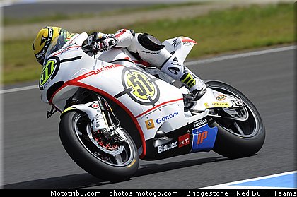moto2_pirro_004_japon_motegi_2011.jpg