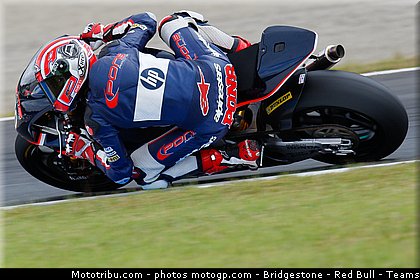 moto2_pons_002_japon_motegi_2011.jpg