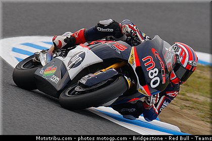 moto2_pons_004_japon_motegi_2011.jpg