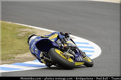 moto2_smith_024_japon_motegi_2011.jpg