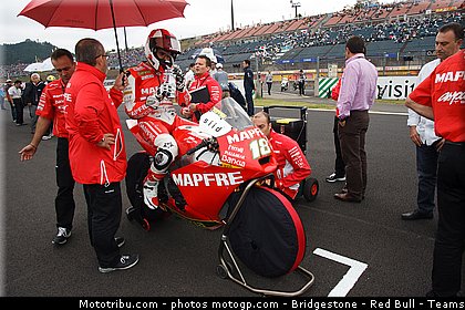 moto2_torres_001_japon_motegi_2011.jpg