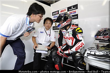 motogp_akyioshi_004_japon_motegi_2011.jpg