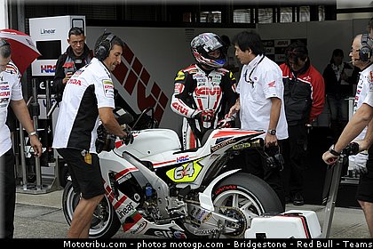 motogp_akyioshi_020_japon_motegi_2011.jpg