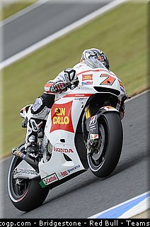 motogp_aoyama_014_japon_motegi_2011.jpg