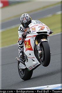 motogp_aoyama_020_japon_motegi_2011.jpg