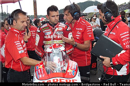 motogp_barbera_002_japon_motegi_2011.jpg