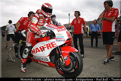motogp_barbera_003_japon_motegi_2011.jpg