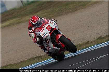 motogp_barbera_014_japon_motegi_2011.jpg