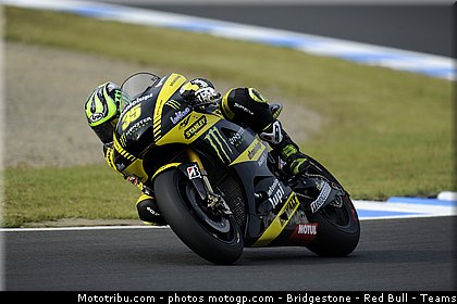 motogp_crutchlow_010_japon_motegi_2011.jpg