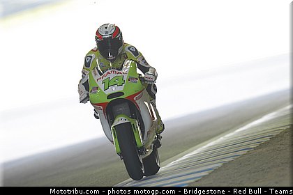 motogp_de_puniet_005_japon_motegi_2011.jpg