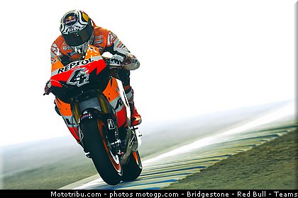 motogp_dovizioso_017_japon_motegi_2011.jpg