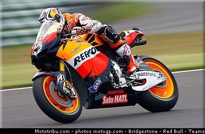 motogp_dovizioso_023_japon_motegi_2011.jpg