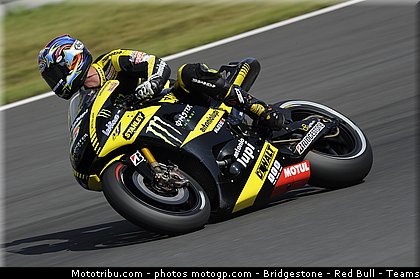 motogp_edwards_002_japon_motegi_2011.jpg