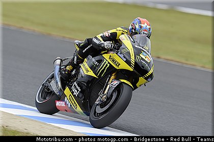 motogp_edwards_011_japon_motegi_2011.jpg