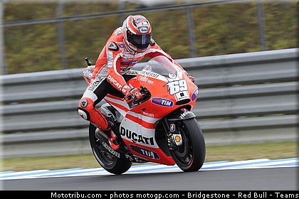 motogp_hayden_009_japon_motegi_2011.jpg