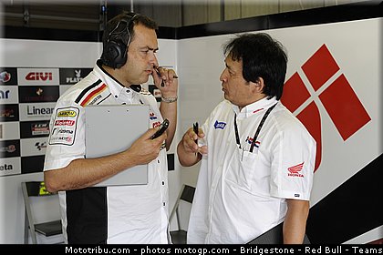 motogp_lcr_002_japon_motegi_2011.jpg