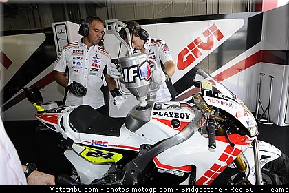 motogp_lcr_007_japon_motegi_2011.jpg