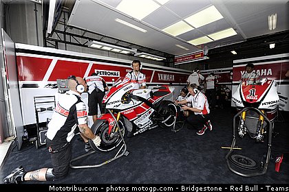 motogp_lorenzo_005_japon_motegi_2011.jpg