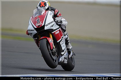 motogp_lorenzo_013_japon_motegi_2011.jpg