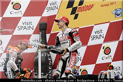 motogp_lorenzo_016_japon_motegi_2011.jpg