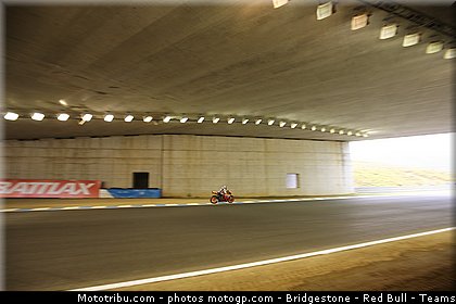 motogp_pedrosa_011_japon_motegi_2011.jpg